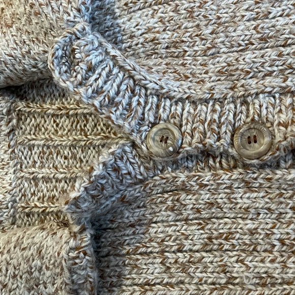 Vintage handknit collared wool sweater - Picture 3 of 4